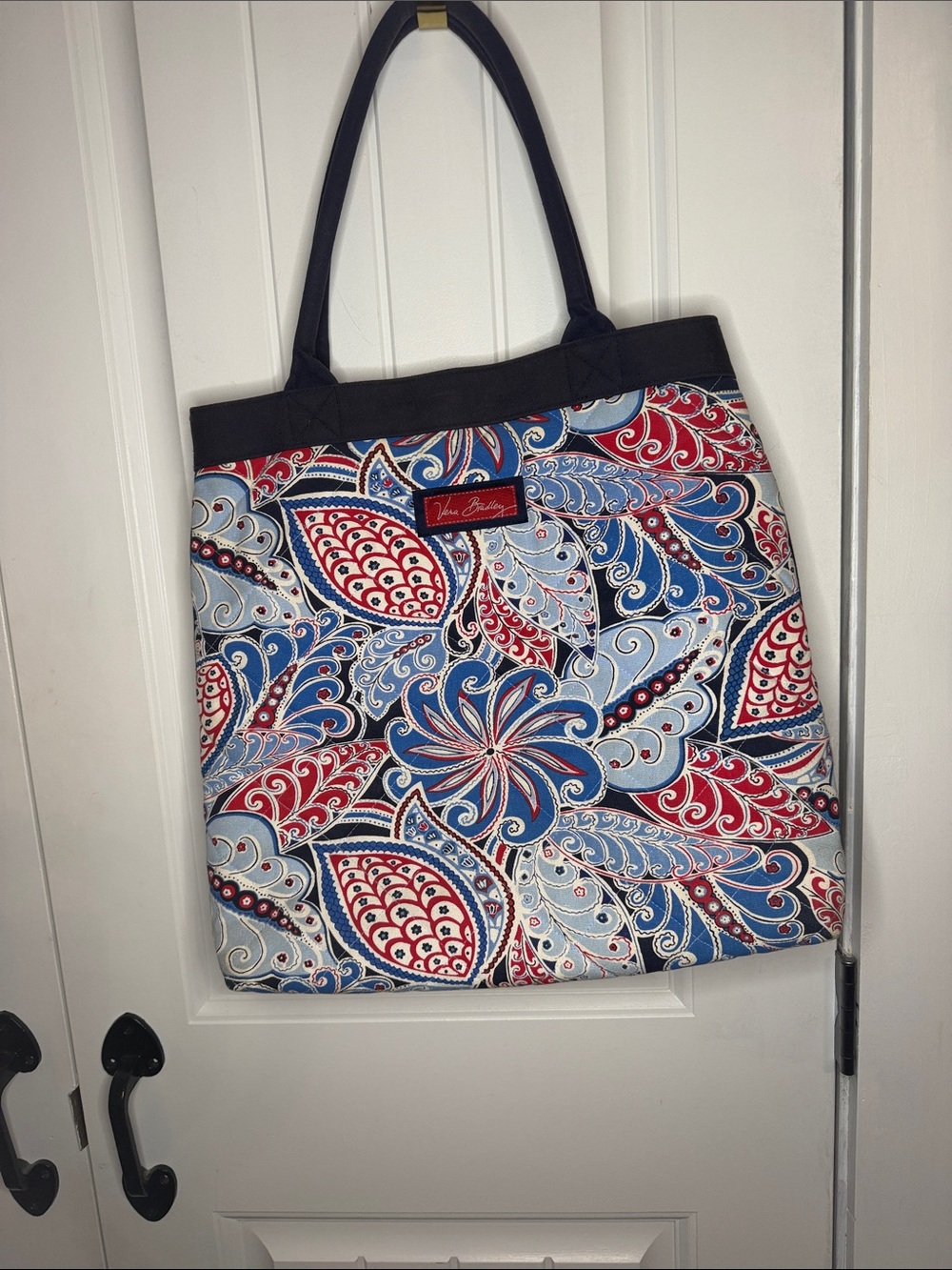 Vera Bradley Port Tote, Seaside pattern, vibrant red,white and blue paisley